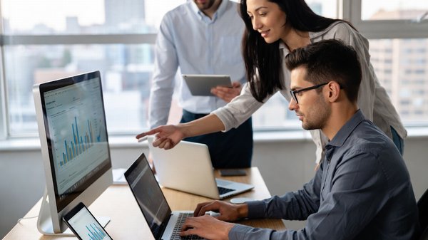 Quel est le salaire moyen dans le marketing digital en 2026